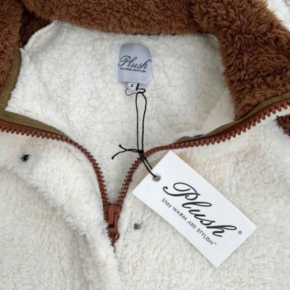 Revolve X Plush Apparel | Teddy Jacket with Removeable Hoodie - Picture 2 of 7